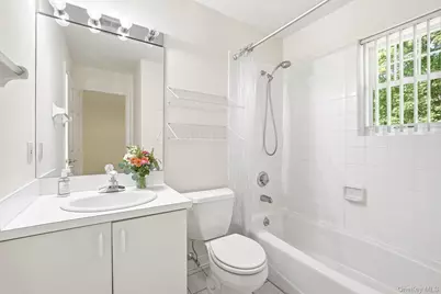 75 W Hartsdale Avenue #3, Hartsdale, NY 10530 - Photo 25