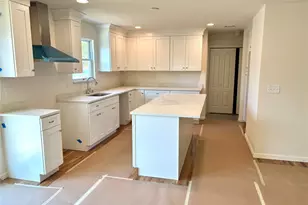 69 Offaly St, Amityville, NY 11701 - Photo 5