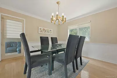 2 Crabtree Lane, Roslyn, NY 11576 - Photo 9