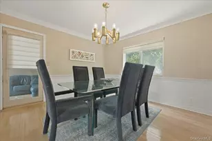 2 Crabtree Ln, Roslyn, NY 11576 - Photo 9