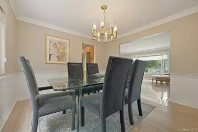 2 Crabtree Lane, Roslyn, NY 11576 - Photo 7