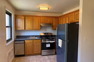 130 Virgina Rd, White Plains, NY 10603 - Photo 3