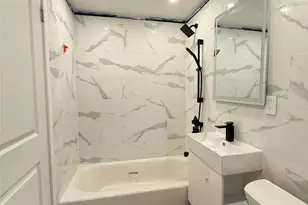 34-09 29th St, Astoria, NY 11106 - Photo 29