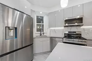 34-09 29th St, Astoria, NY 11106 - Photo 11