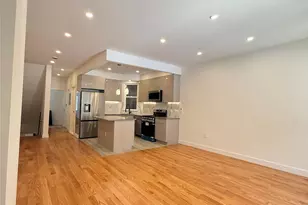 34-09 29th St, Astoria, NY 11106 - Photo 17