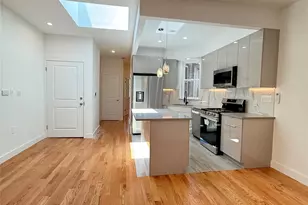 34-09 29th St, Astoria, NY 11106 - Photo 15