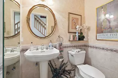 100 Daly Boulevard #1306, Oceanside, NY 11572 - Photo 15