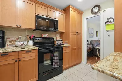 100 Daly Boulevard #1306, Oceanside, NY 11572 - Photo 9
