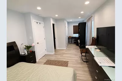 1723 Broadway, Hewlett, NY 11557 - Photo 9