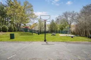 54 Richmond Blvd, Ronkonkoma, NY 11779 - Photo 17