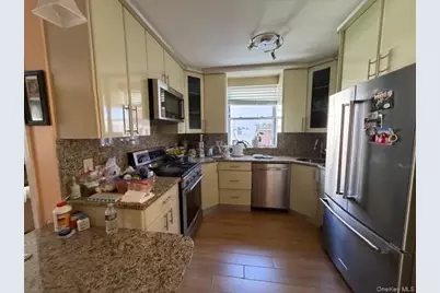 102-21 63rd Road #B16, Forest Hills, NY 11375 - Photo 3