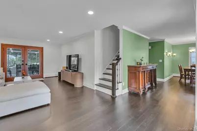 19 Laurelton Avenue, Lake Grove, NY 11755 - Photo 3