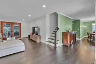19 Laurelton Ave, Lake Grove, NY 11755 - Photo 3