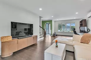 19 Laurelton Ave, Lake Grove, NY 11755 - Photo 5