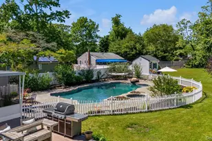 19 Laurelton Ave, Lake Grove, NY 11755 - Photo 35