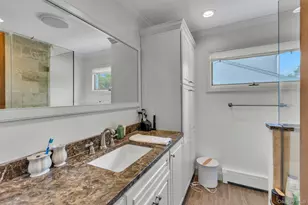 19 Laurelton Ave, Lake Grove, NY 11755 - Photo 15