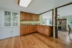 147 N Country Rd, Mount Sinai, NY 11766 - Photo 5