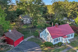 147 N Country Rd, Mount Sinai, NY 11766 - Photo 15