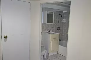 131-21 223rd St, Springfield Gardens, NY 11413 - Photo 15