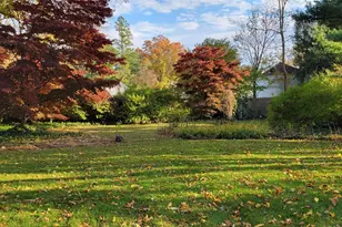 8 Maria Ct, Huntington Station, NY 11746 - Photo 7