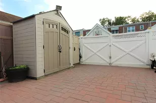 65-26 79th St, Middle Village, NY 11379 - Photo 21