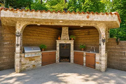 16 Diana Trail, New York, NY 10304 - Photo 37