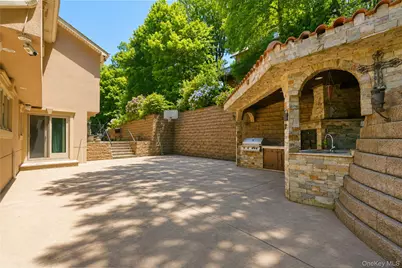 16 Diana Trail, New York, NY 10304 - Photo 39