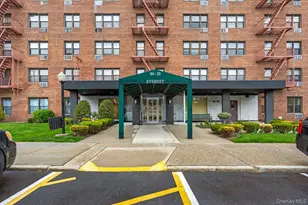 84-29 155th Ave, Howard Beach, NY 11414 - Photo 19