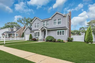 9 Pompano Lane, Massapequa Park, NY 11762 - Photo 3