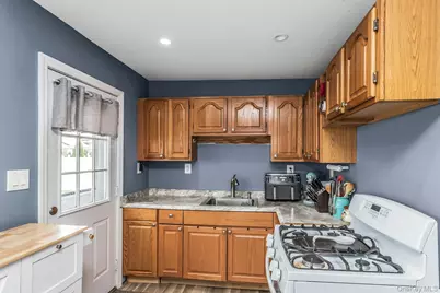 9 Pompano Lane, Massapequa Park, NY 11762 - Photo 11