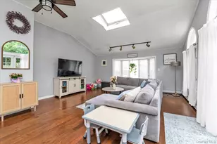 47 Lebkamp Ave, Huntington, NY 11743 - Photo 5