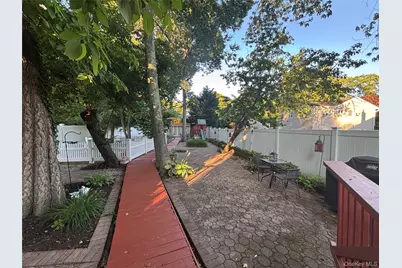 42 Bennett Avenue, Huntington Station, NY 11746 - Photo 37