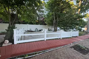 42 Bennett Ave, Huntington Station, NY 11746 - Photo 41