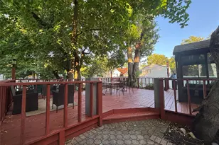42 Bennett Ave, Huntington Station, NY 11746 - Photo 31