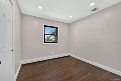 115 Arthur Avenue, Floral Park, NY 11001 - Photo 23