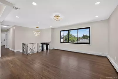 115 Arthur Avenue, Floral Park, NY 11001 - Photo 7