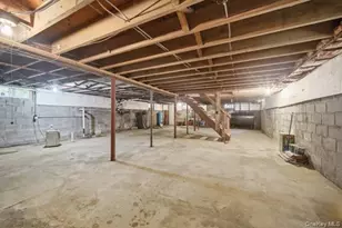 458 N Magee St, Southampton, NY 11968 - Photo 11