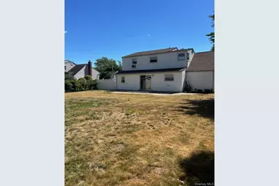 25 Nostrand Avenue, Selden, NY 11784 - Photo 11