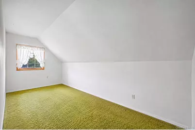 10 Flock Lane, Levittown, NY 11756 - Photo 15