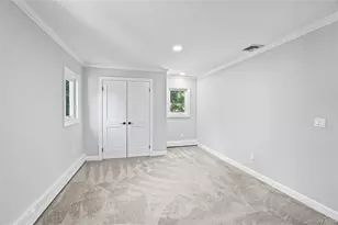 34 John Street N, Shoreham, NY 11786 - Photo 21