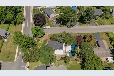 34 John Street N, Shoreham, NY 11786 - Photo 5
