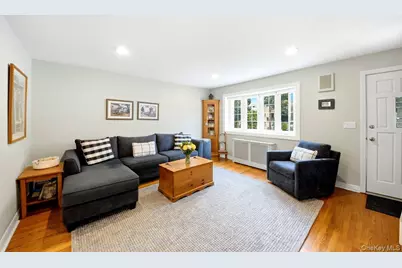 195 Graff Avenue, Bronx, NY 10465 - Photo 3