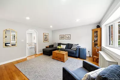 195 Graff Avenue, Bronx, NY 10465 - Photo 5