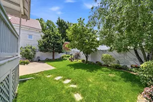 195 Graff Ave, Bronx, NY 10465 - Photo 23
