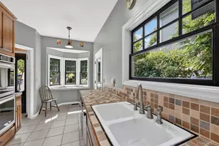 708 Kossuth Pl, Peekskill, NY 10566 - Photo 17