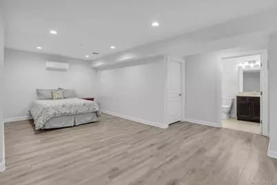 35 Winter Place, East Northport, NY 11731 - Photo 15