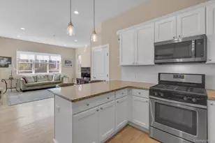 35 Winter Pl, East Northport, NY 11731 - Photo 9