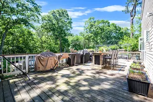 28 Artist Lake Blvd, Middle Island, NY 11953 - Photo 35