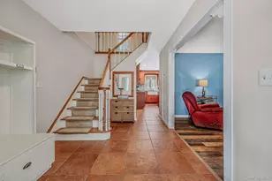 28 Artist Lake Blvd, Middle Island, NY 11953 - Photo 3