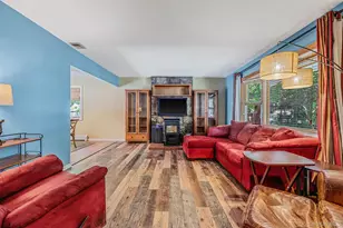 28 Artist Lake Blvd, Middle Island, NY 11953 - Photo 5